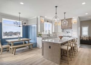 12hl Kitchen Full Kitchen Facing Built In Eating Area 1 Scaled