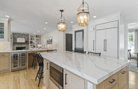 155dr Kitchen Island Facing Living Room