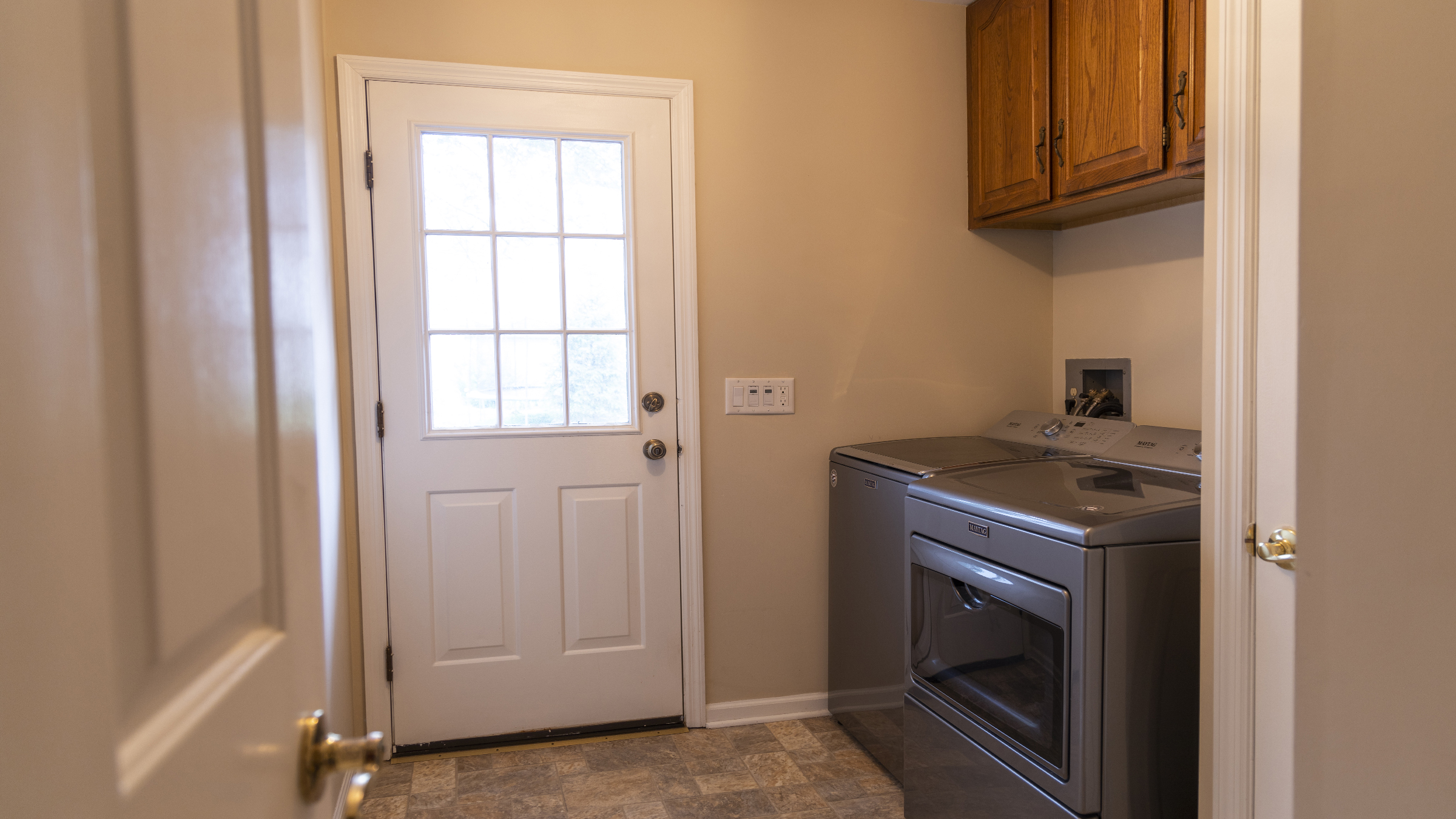155dr Laundry Room Before