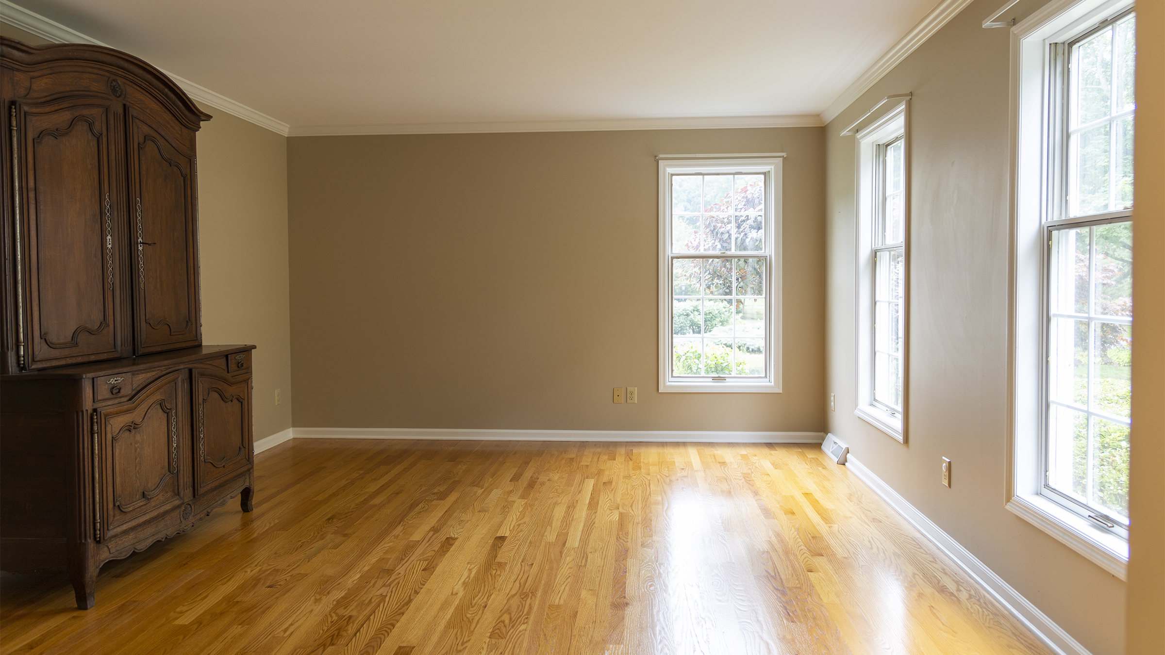 155dr Office Before