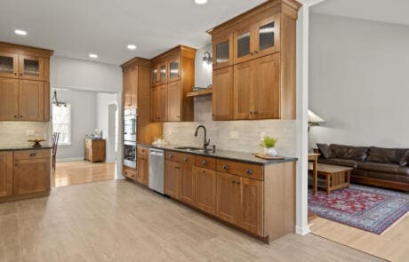 21dc Kitchen Ceiling Heigh Cabinets Facing Dining And Living Room