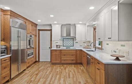 17pa Kitchen Facing Range Straight On