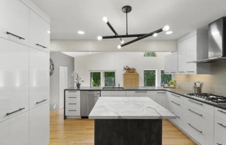 210wr Kitchen Island Facing Living Room