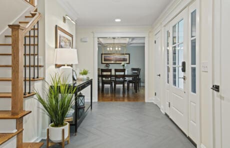 44al Entryway Facing Dining Room E1686660320315