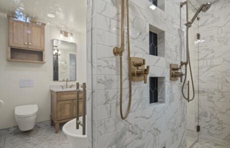 44al Primary Bathroom Walk In Shower And Vanity Left