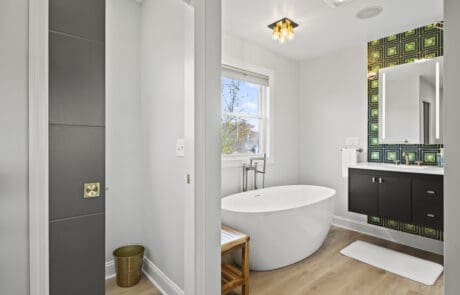 16hl Primary Bathroom View With Pocket Door