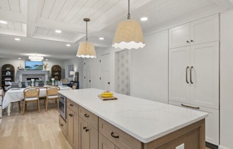 88epd Kitchen Facing Living Room