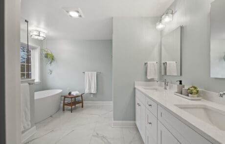 88epd Primary Bathroom Full View