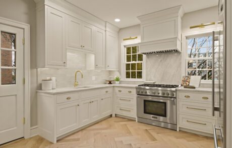 31ma Kitchen Facing Bar Sink And Range Scaled 31ma Kitchen Facing Bar Sink And Range Scaled