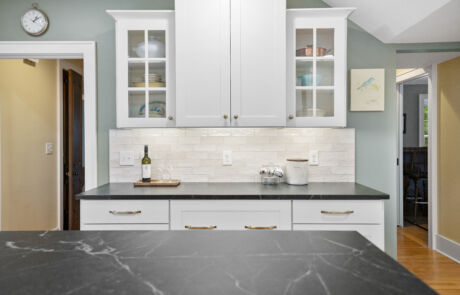 95BR – Kitchen – Facing Cabinets Straight-On