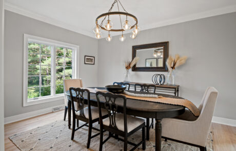 513WC – Dining Room – Full View Facing Window