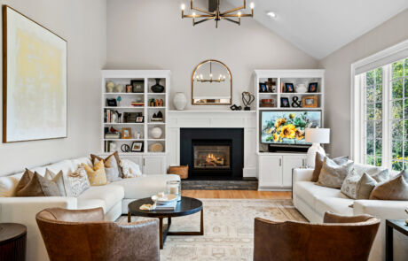 513WC – Family Room – Full View Straight-on