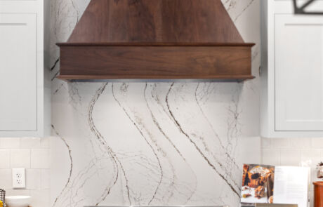 513WC – Kitchen – Close-up of Range Backsplash