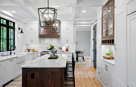 513WC – Kitchen – Island, Lighting, and Coffered Ceiling