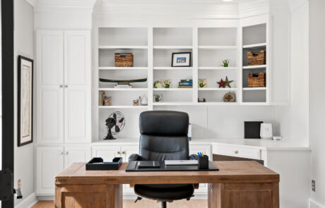 513WC – Office – Full View