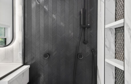 622OCR – Bathroom – Shower Tile and Fixtures