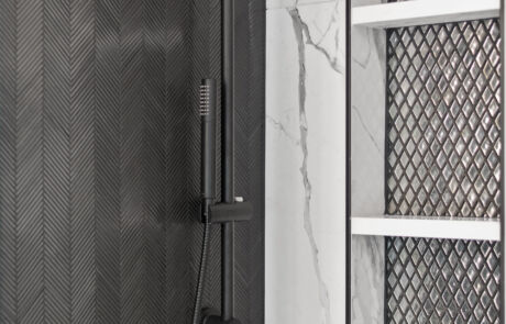 622OCR – Bathroom – Shower Tile and Niche